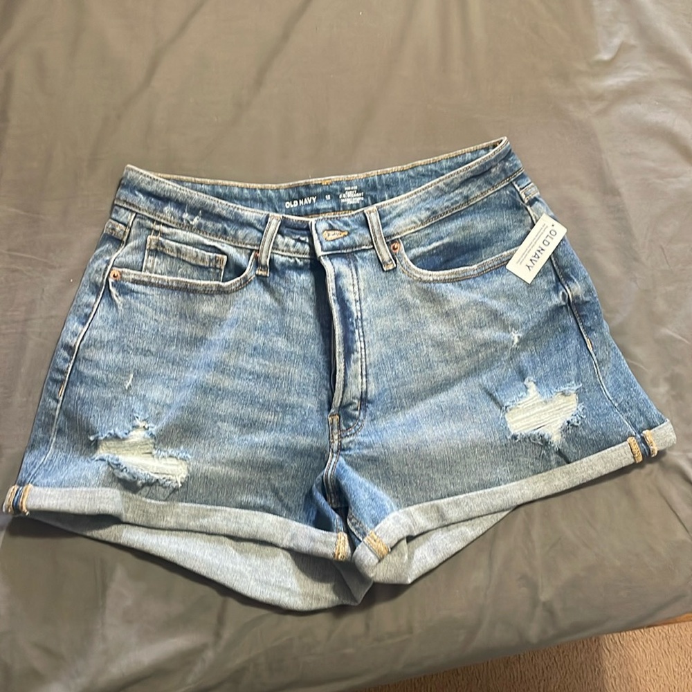 Old Navy Women’s Shorts- Size 12- High Rise, Curvy - Button Up- NWT